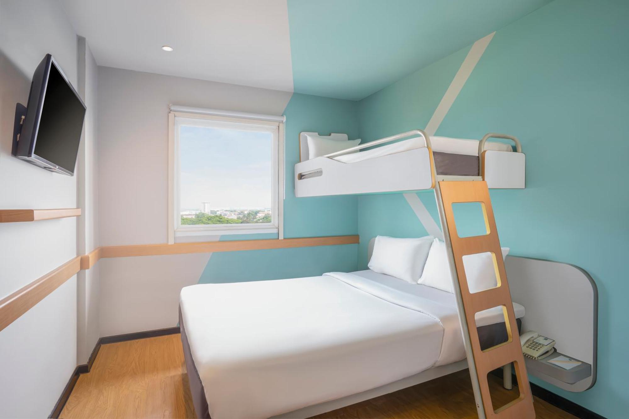 Ibis Budget Jakarta Airport Тангеранг Экстерьер фото