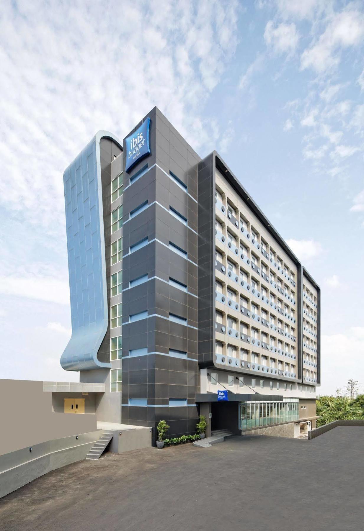 Ibis Budget Jakarta Airport Тангеранг Экстерьер фото
