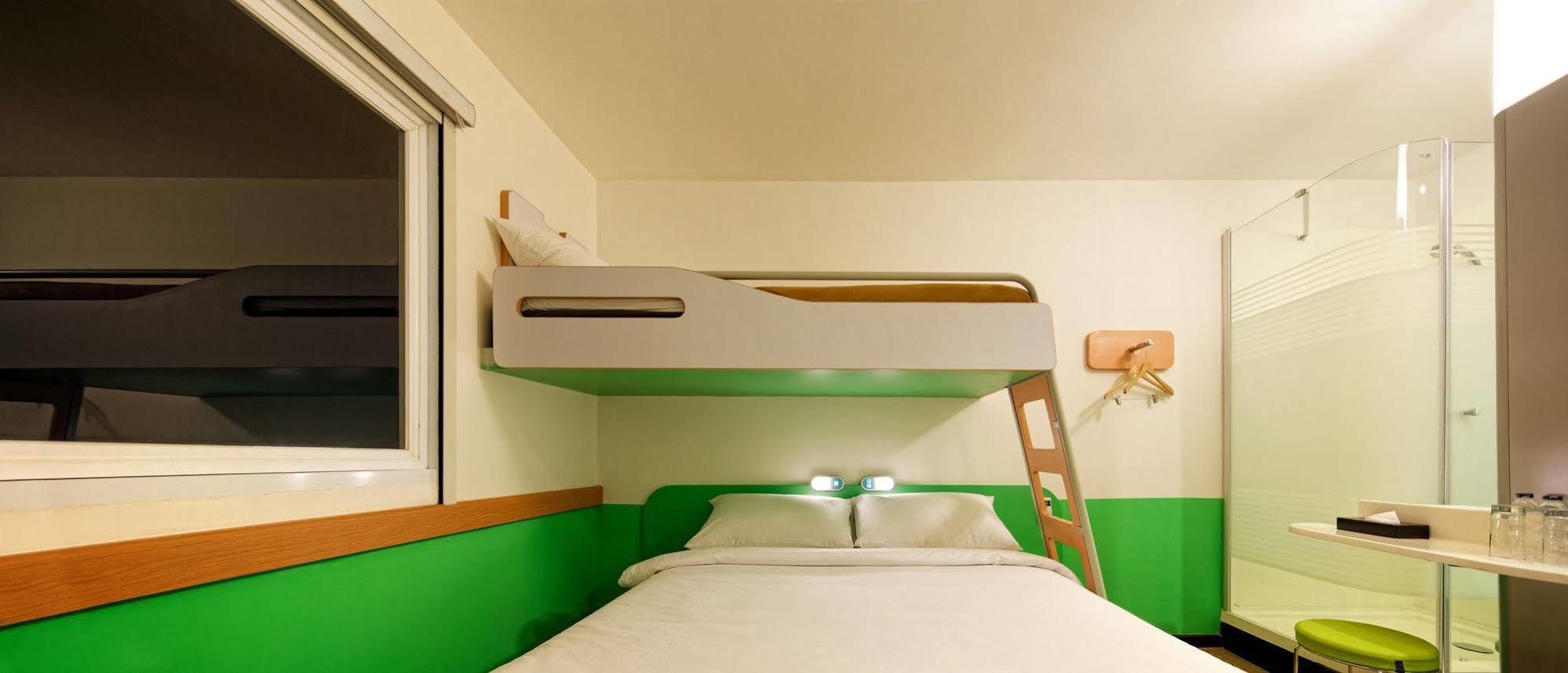 Ibis Budget Jakarta Airport Тангеранг Экстерьер фото